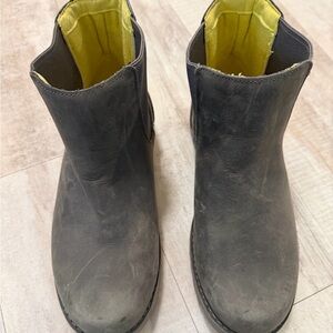UGG Gray Boots- Big Kid size 6, fits women’s 7.5/8
